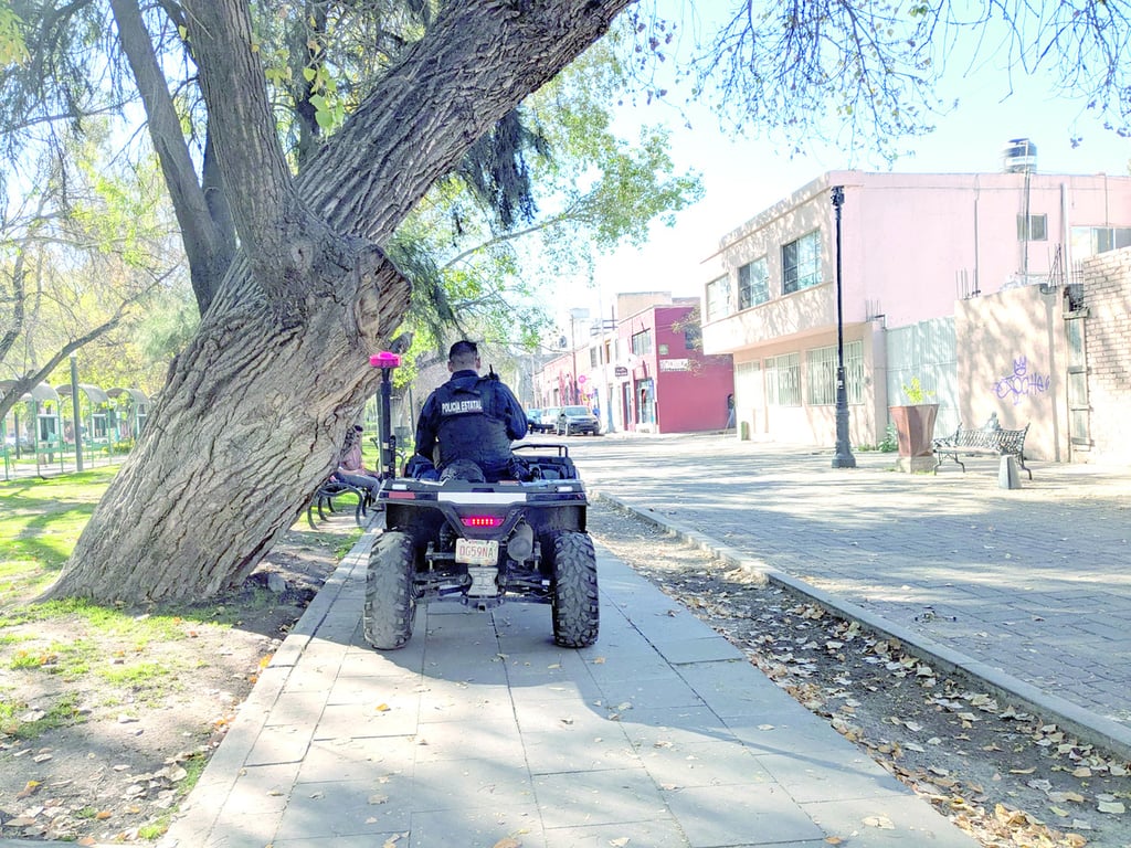 Vacaciones. Son menos los automóviles que circulan en la ciudad; mucha gente sale a otras ciudades por temporada.