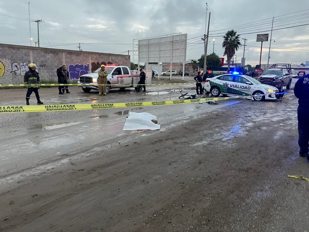 Accidente. Un hombre perdió la vida al ser atropellado en la carretera libre Gómez Palacio-Jiménez, cuando intentó cruzar el arroyo vehicular.