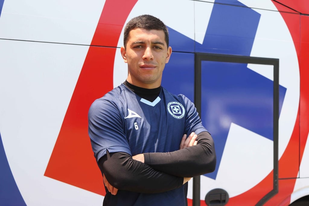 Advertencia. Erik Lira advierte que Cruz Azul va por el doblete: La Liga y la Concachampions.