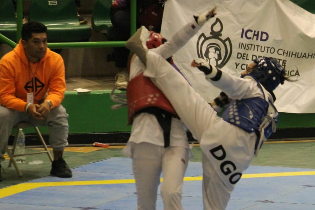 Avanzan otros 9 taekwondoínes duranguenses
