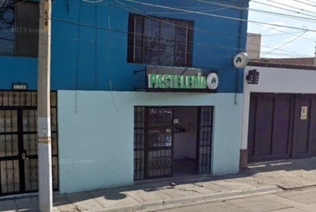 Caso. Un hombre con navaja en mano despojó a la trabajadora de una pastelería del dinero de la venta del día.