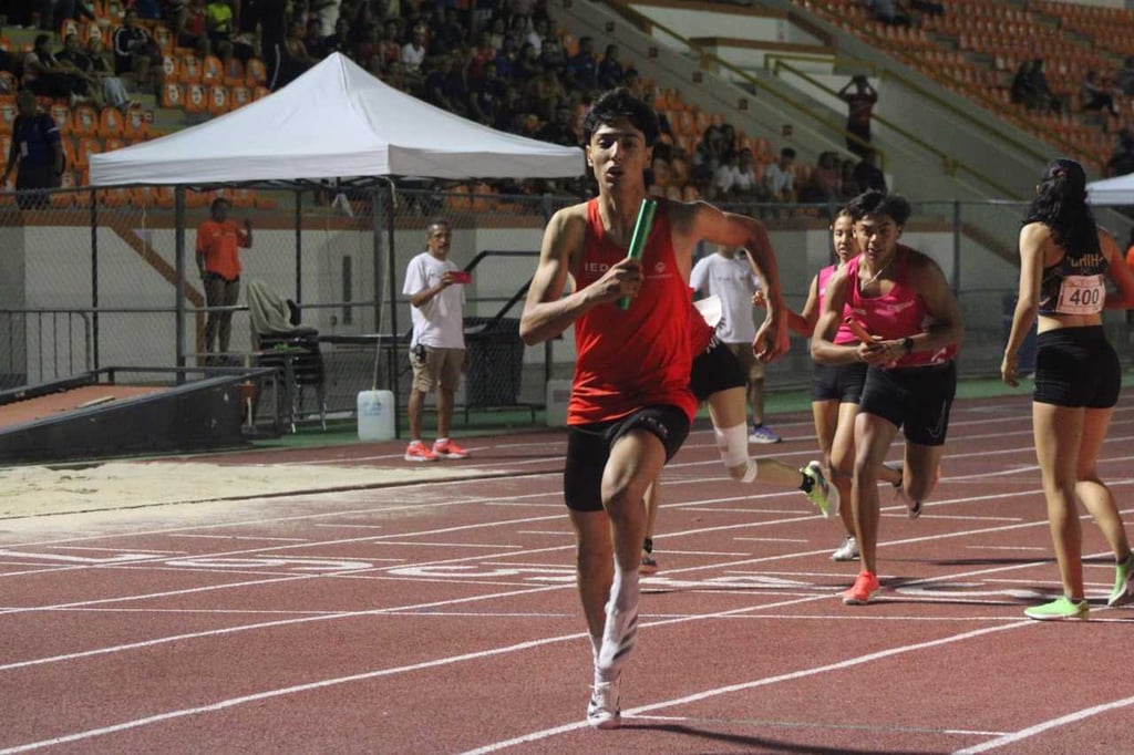 Competencia. Los atletas duranguenses siguen en busca de los boletos a Olimpiada Nacional.