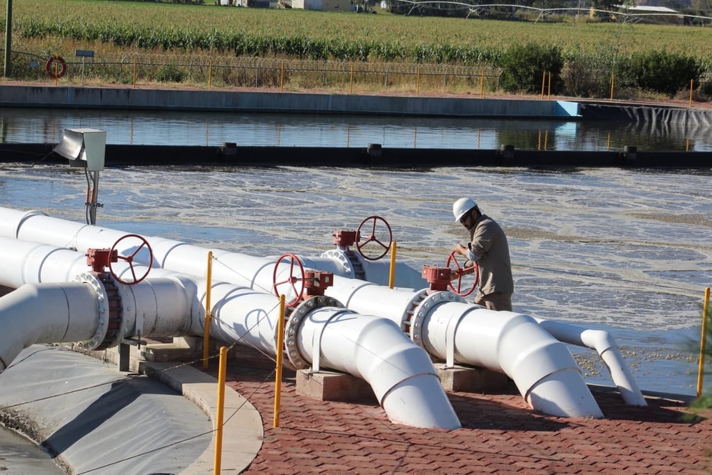 Acciones. Buscan reducir a menos del 40 por ciento las pérdidas físicas por fugas en las redes y mejorar la calidad del agua tratada para su reúso agrícola o urbano.