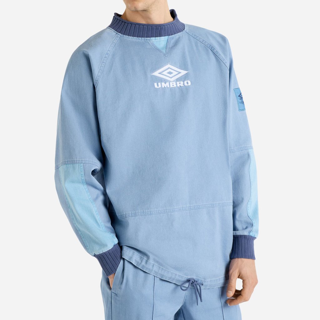 Legado. El mítico modelo Drill Top irrumpió en la moda del Reino Unido tras que Liam Gallagher lo usase en Maine Road 1996.