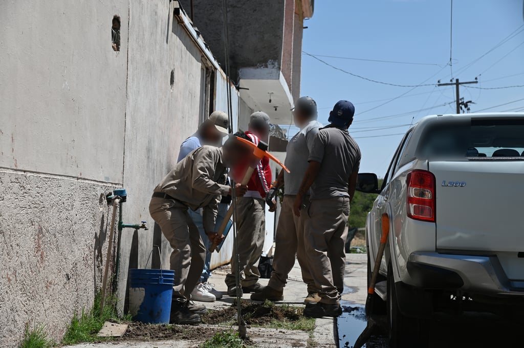 Curso. De una a dos tomas clandestinas a la semana llega a detectar y denunciar Aguas del Municipio de Durango; pero la mayoría son de baja magnitud.