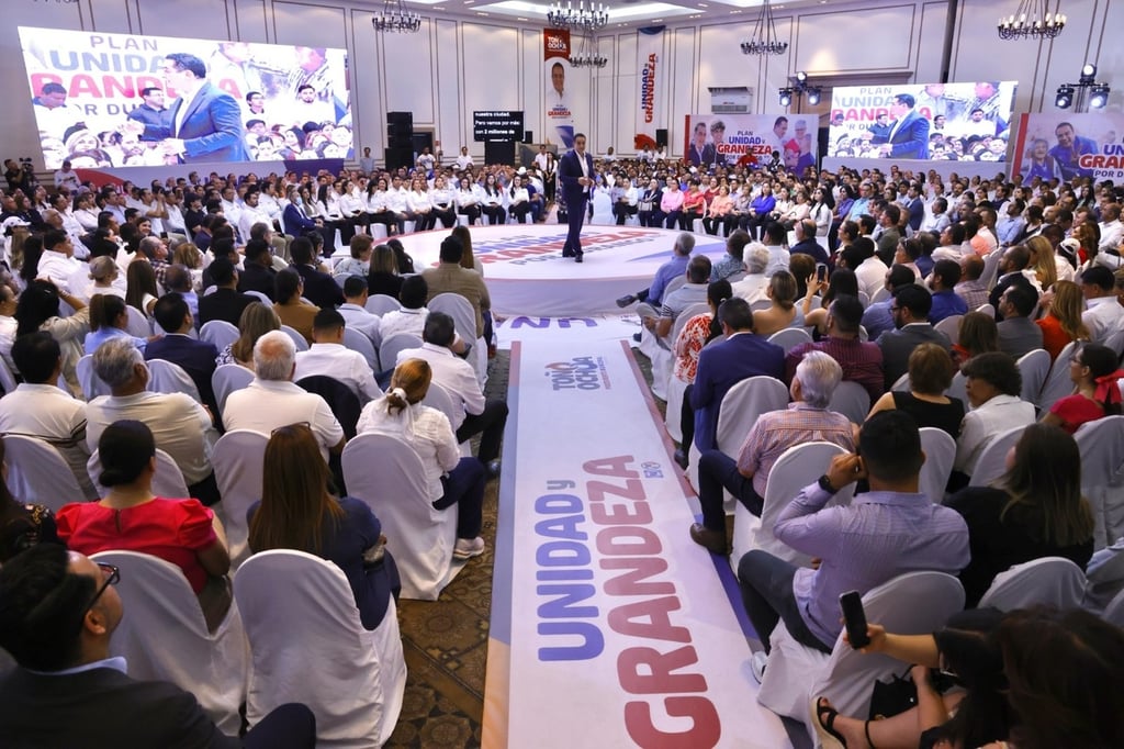 En un evento que reunió a cientos de duranguenses en un centro de convenciones, el aspirante a la alcaldía expuso las líneas estratégicas que marcarán su gestión en caso de ser reelecto.