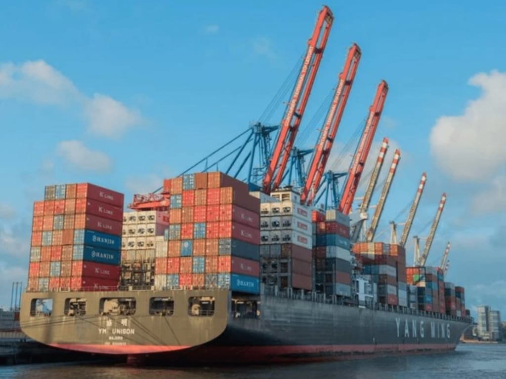 México y EU acuerdan mejorar balance comercial