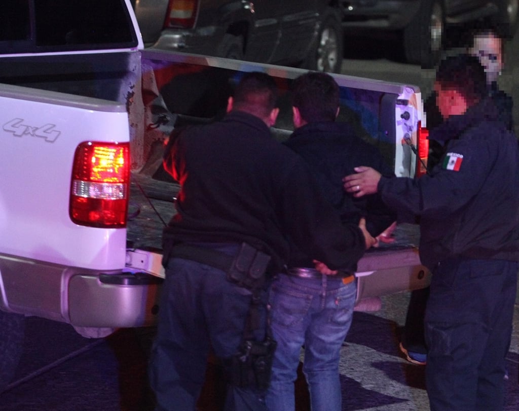 Acción. Con una pistola Magnum, fue detenido un hombre en el municipio de Gómez Palacio.