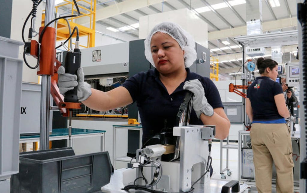 Situación. El tema arancelario puede ser una causa de que en abril la industria manufacturera haya reducido su producción, sus pedidos y los inventarios.