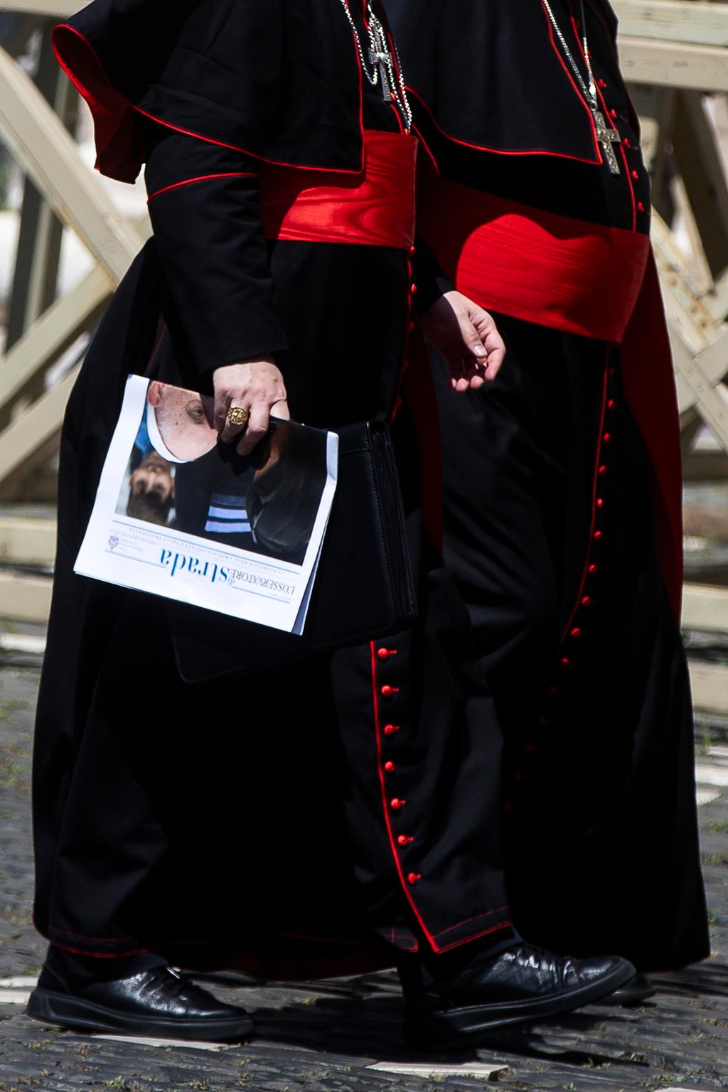 Decisión. El lunes llegaron al Vaticano los 133 cardenales que elegirán al nuevo Papa.