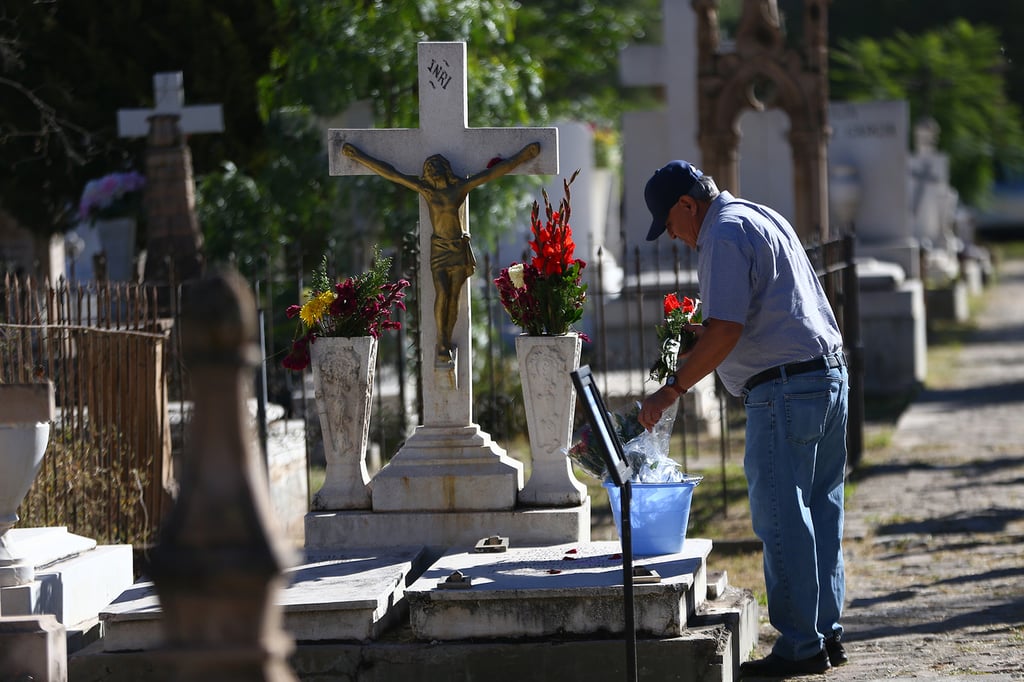 Limpieza. Por seguridad de los visitantes los espacios se limpiaron, habrá agua y se colocó insecticida para eliminar a los mosquitos.