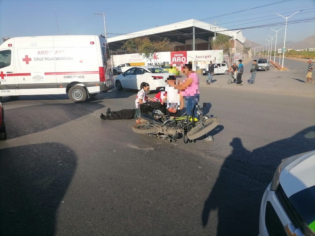 Accidente. Dos motocicletas chocaron en Lerdo; sus conductores resultaron lesionados, la mañana de este miércoles.
