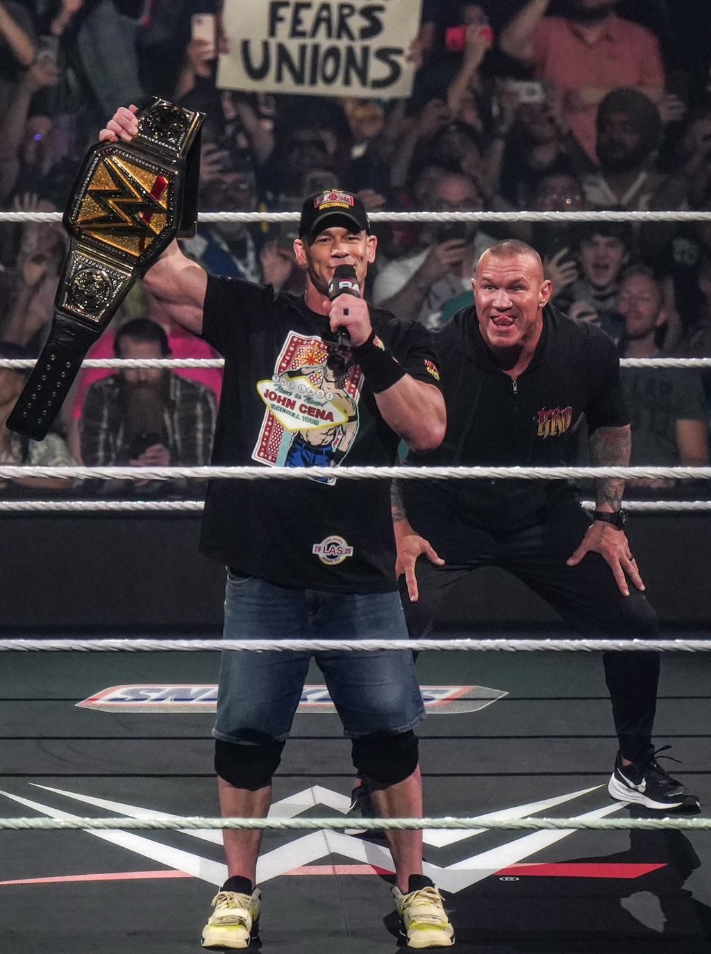 Leyenda. Tras sostener una rivalidad por muchos años, Orton y Cena tendrán el que será su último combate juntos.