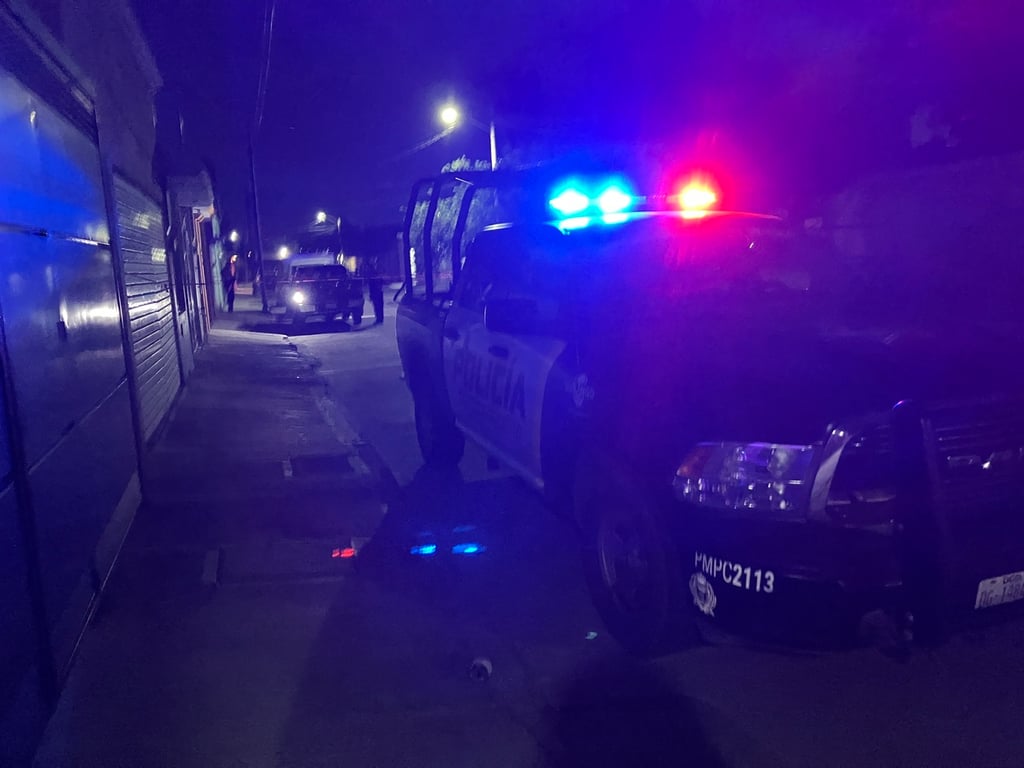 Hecho. Una pareja amenazó con arma blanca a un taxista y le robó cerca de mil 500 pesos en efectivo.