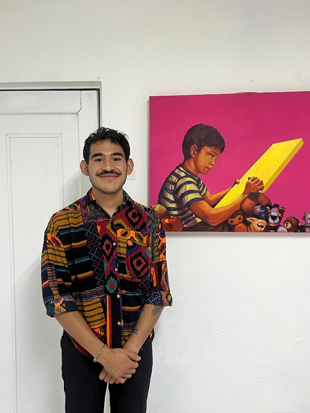 Presentación. Daniel Cadena es un artista aún emergente en Durango, pero con su reciente exposición ha demostrado su calidad artística, así como el sello personal impreso en sus obras.