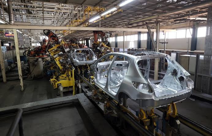 Cae producción de autopartes 10.5%