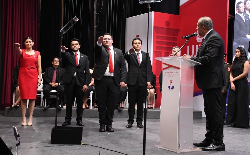 Protocolo. Jaison Gutiérrez Santillán ya es, oficialmente, el nuevo presidente de la FEUD, dejando atrás lo sucedido en las pasadas elecciones internas.