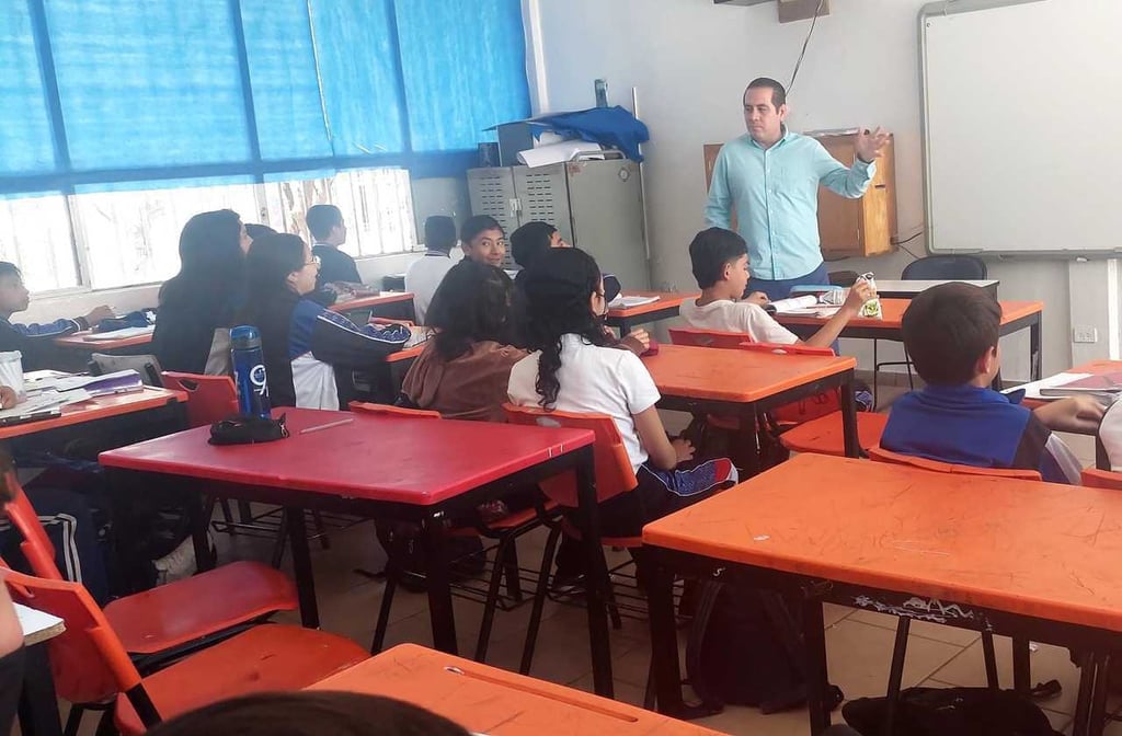 Motivo. Todo el sector educativo se vuelve a ir de vacaciones, pero ahora es gracias al Día del Maestro.