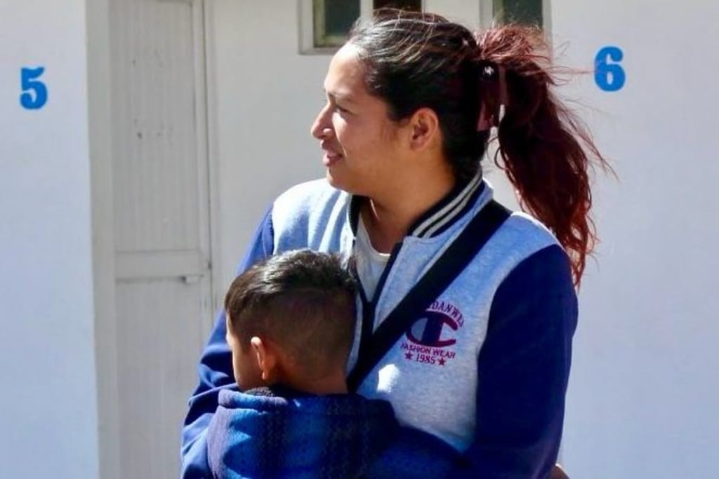 Pensión. Muchas madres de familia buscan en el DIF Municipal el apoyo para la manutención de sus hijos.