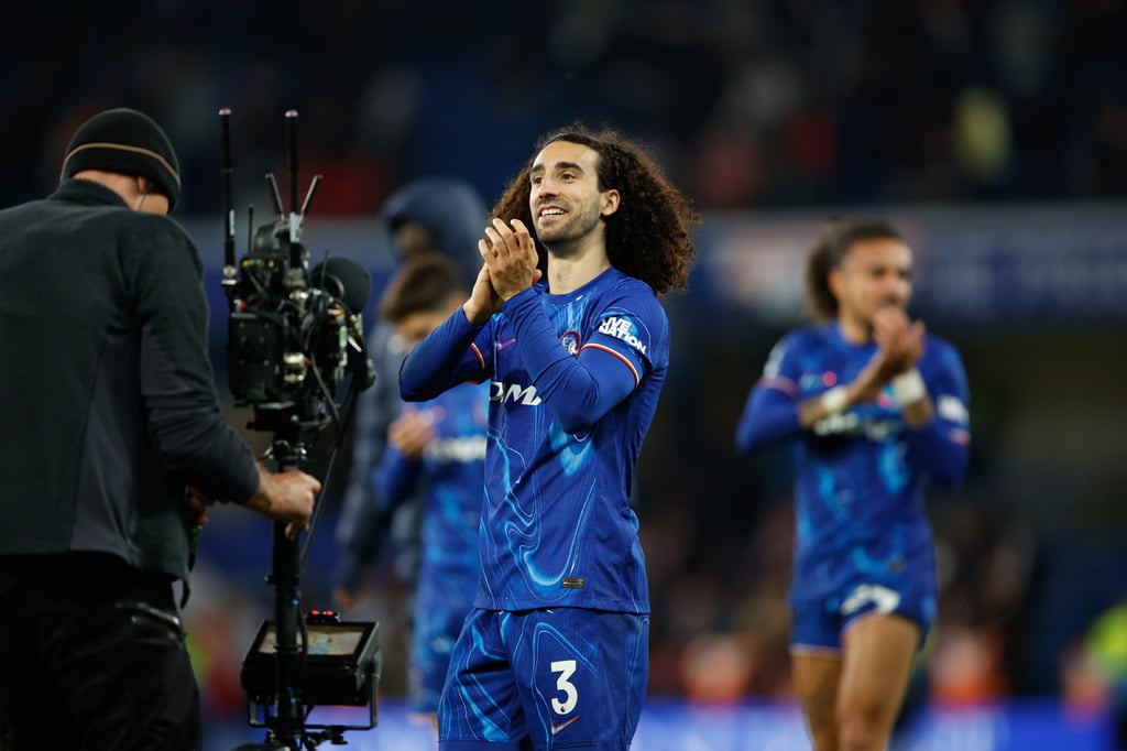 Héroe. Cucurella hace soñar a los Blues con Champions.
