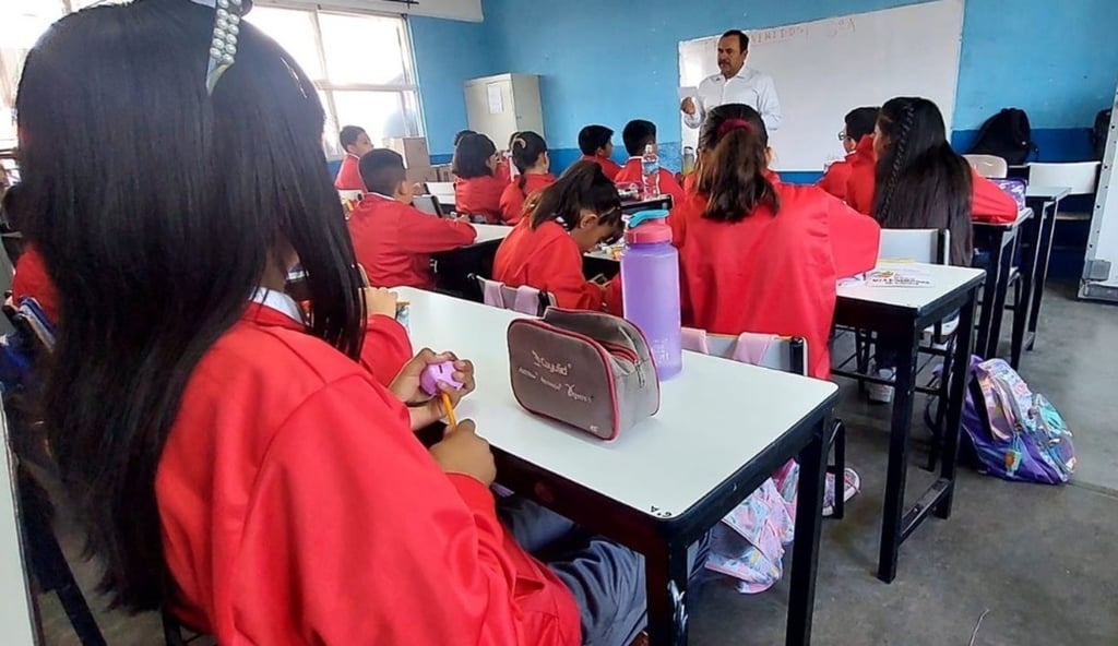 Alumnos. Conforme pasan los años, son menos los niños que entran a primaria; esto está sucediendo desde hace una década porque ya los matrimonios de ahora tienen menos hijos y los matrimonios del futuro ya muchos no van a querer hijos.