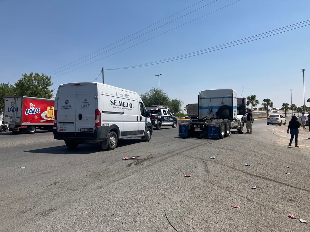 Luto. Un adulto mayor murió arrollado por un tráiler en Gómez Palacio; viajaba en una bicicleta.