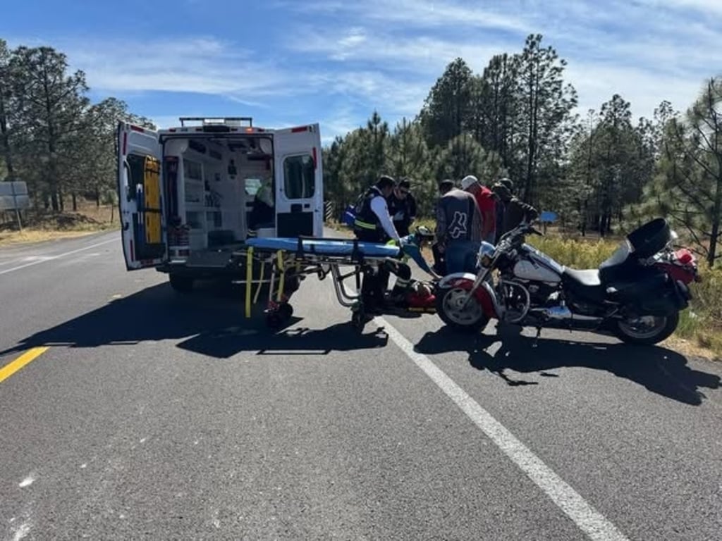 Caso. Un derrape de motocicleta se registró antes de llegar a La Ciudad, Pueblo Nuevo, Durango.