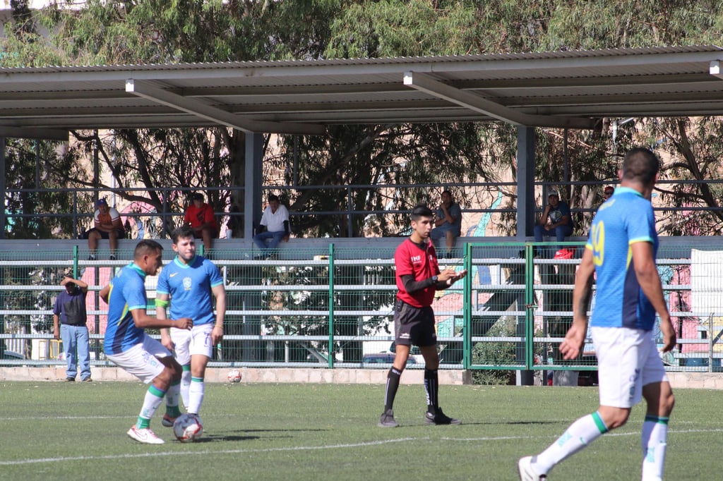 Ejemplo. Los árbitros quieren sentar un precedente ante las agresiones, donde los responsables paguen en lo legal por sus actos.