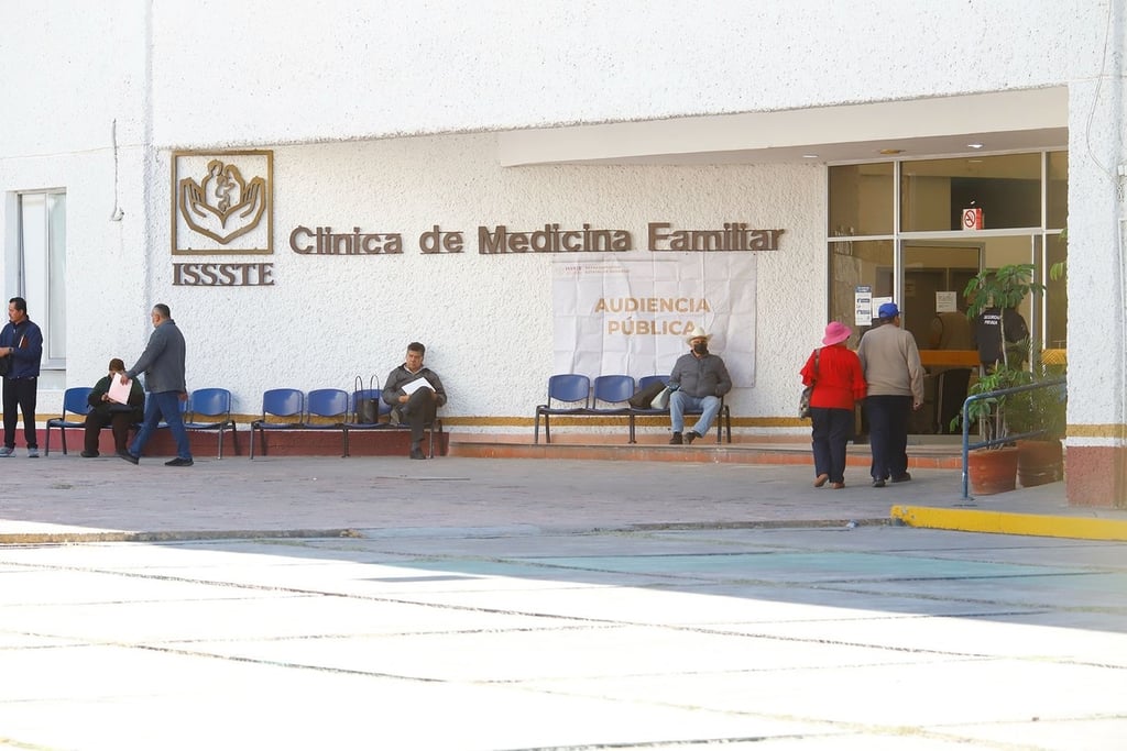Detalles. Se ordenó a dicha institución capacitar en urgencias médicas y ética profesional al personal que labora en el área de Urgencias.