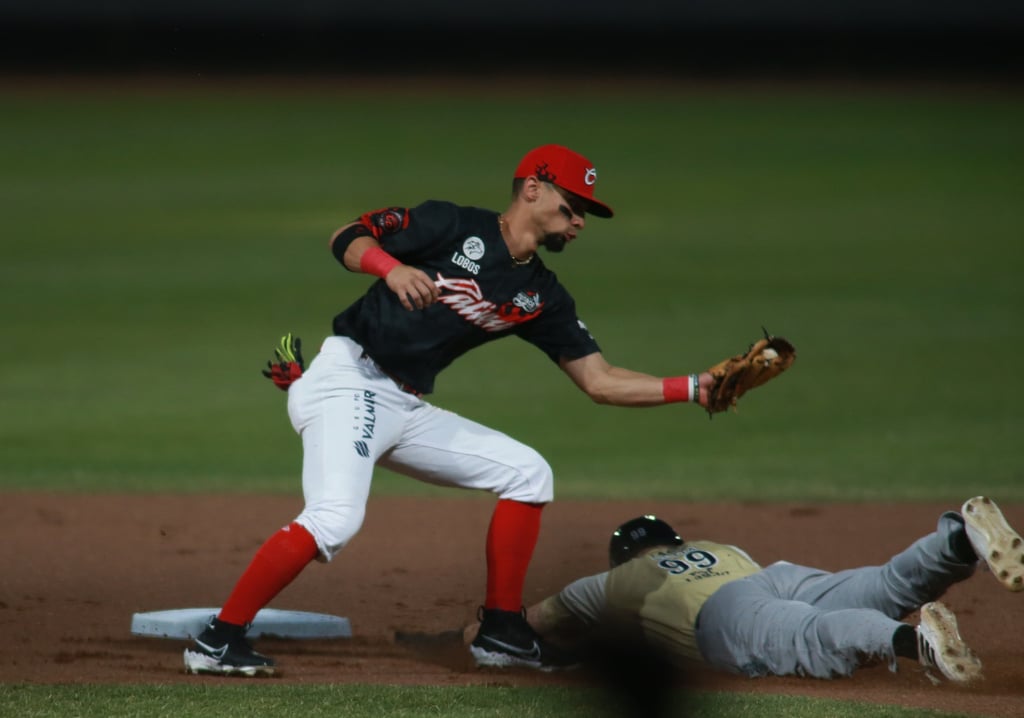 Caliente de Durango se queda cerca y Tecos de los Dos Laredos se lleva el primero de la serie 