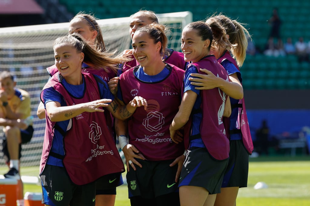 Poderío. El FC Barcelona Femení ha tenido una temporada destacada, ganando la liga con 28 victorias y solo 2 derrotas.