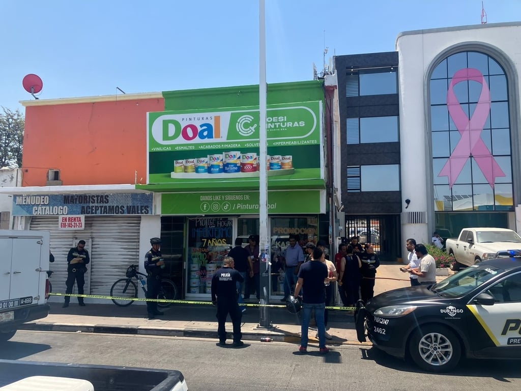 Deceso. Una mujer perdió la vida al caer de una escalera en una negociación en la avenida 20 de Noviembre, entre Miguel de Cervantes y Regato.