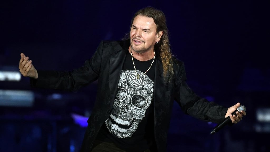 Colaboraciones. El disco que viene en camino cuenta con grandes colaboradores, como Cristian Nodal, Alejandro Fernández, Edén Muñoz, entre otros.