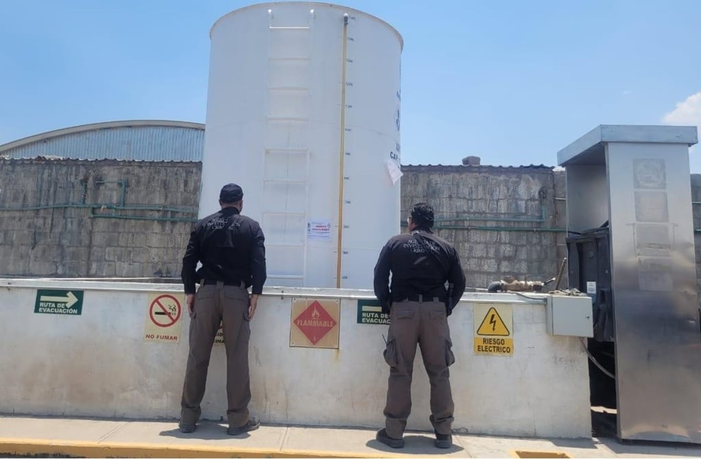 En un cateo, la FGR aseguró hidrocarburo en un inmueble de Durango.