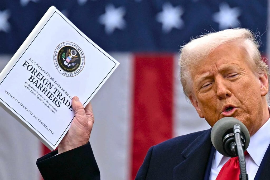 Trump califica de 'política' y 'horrible' a tribunal que bloqueó aranceles