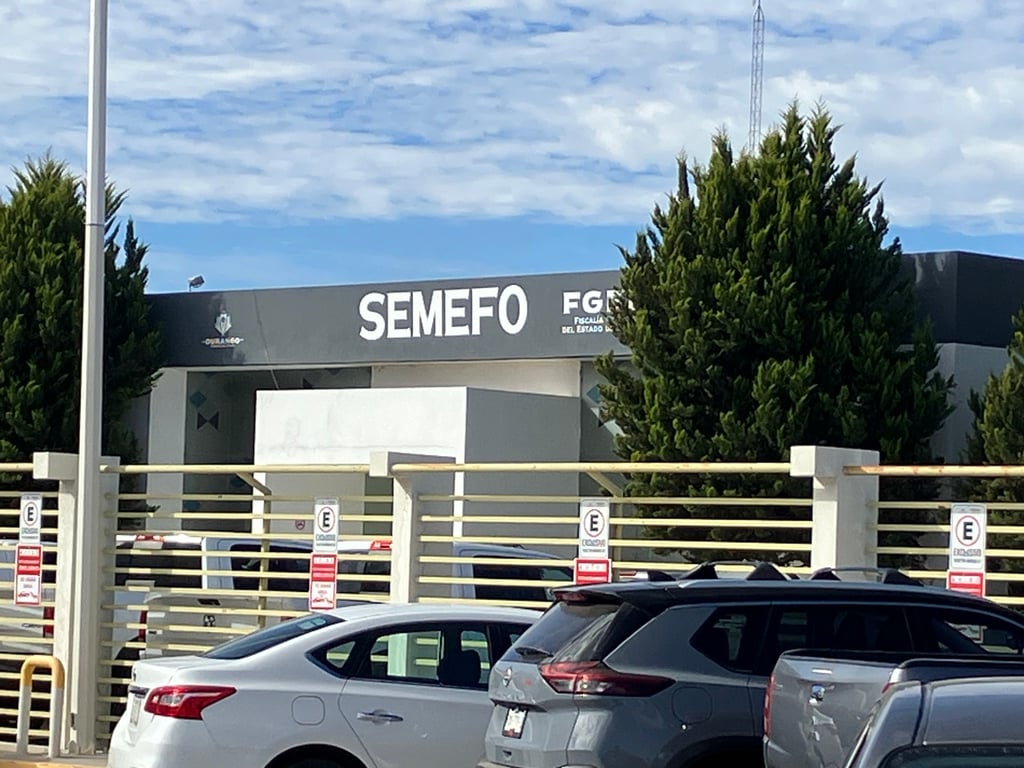 Procedimiento. La trilogía de investigación de la Fiscalía General del Estado acudió a los domicilios correspondientes a tomar conocimiento de cada hecho.