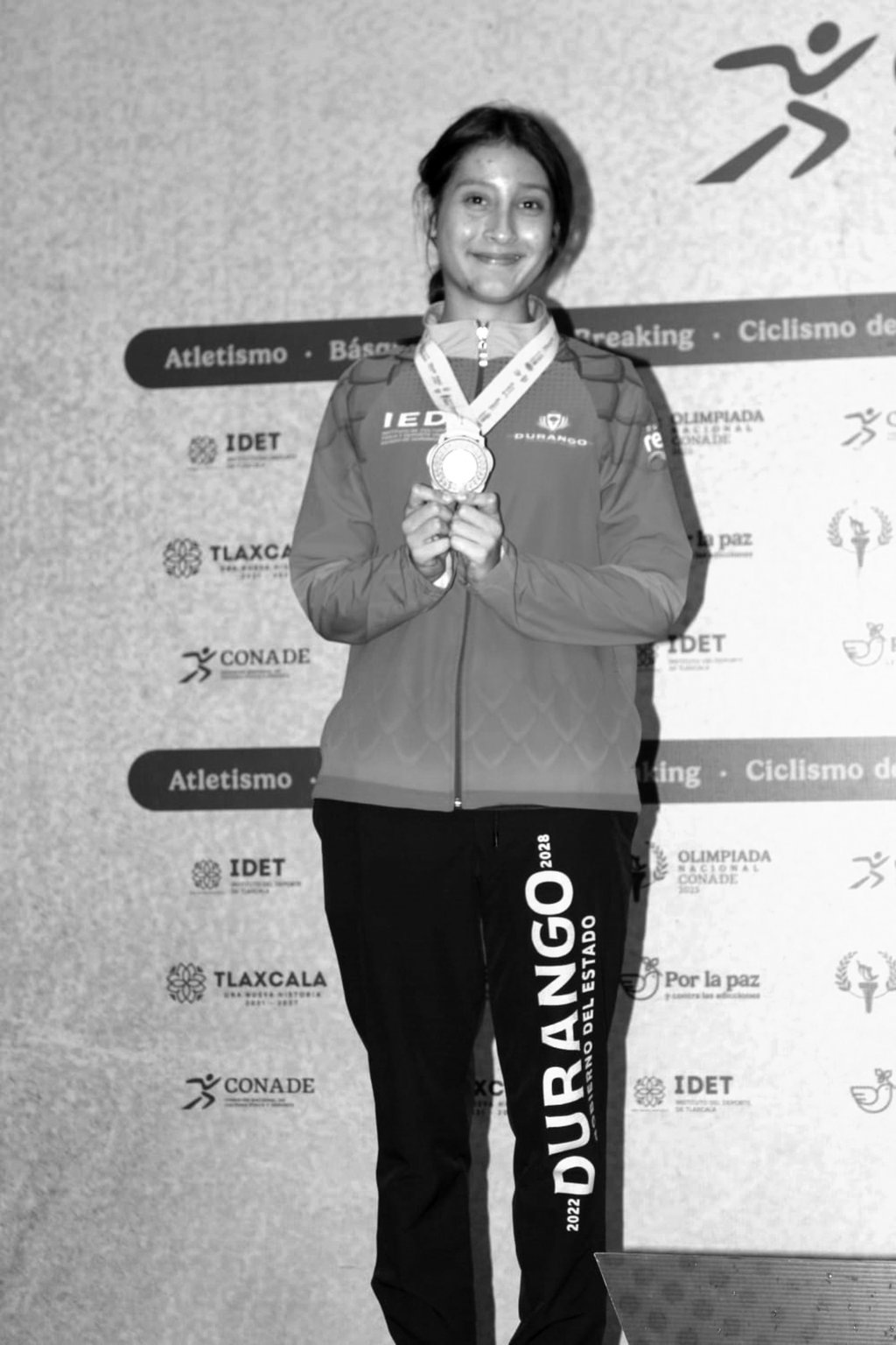 Plateada. La arquera duranguense Maroana Cruz disputó la final de Tiro con Arco Recurvo Sub-21 de la Olimpiada Nacional 2025.