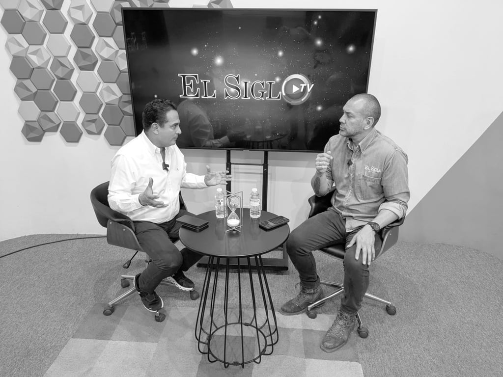 Postura. Toño Ochoa agradeció a todo su equipo de campaña por el trabajo realizado y que dio buenos resultados.