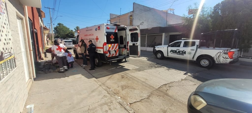 Hecho. Un hombre que vivía en situación de calle perdió los signos vitales en la vía pública; al momento en que llegaron los paramédicos, nada pudieron hacer.