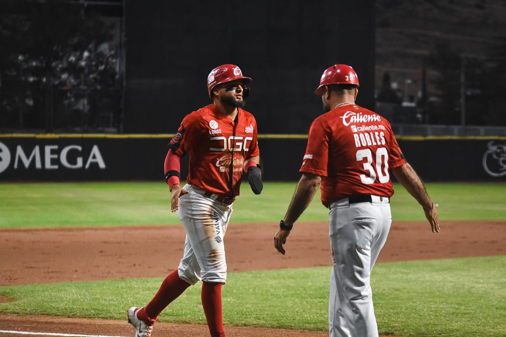 Espíritu. La novena de Caliente de Durango logró una remontada clave en la octava entrada para imponerse 4-3 a Dorados de Chihuahua; ahora, todo se define con el tercero de la serie.