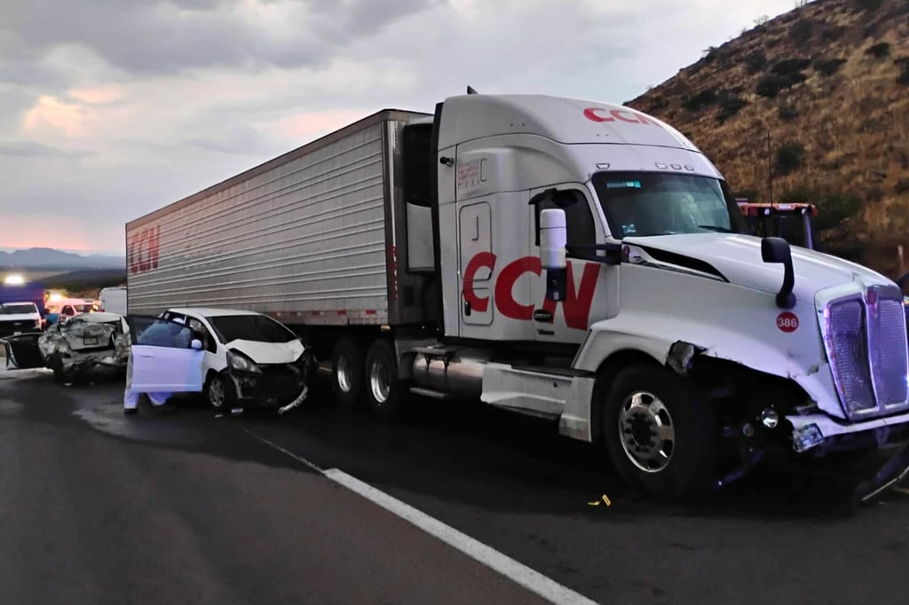 Se accidenta matrimonio en autopista Durango-Gómez Palacio; mujer pierde la vida