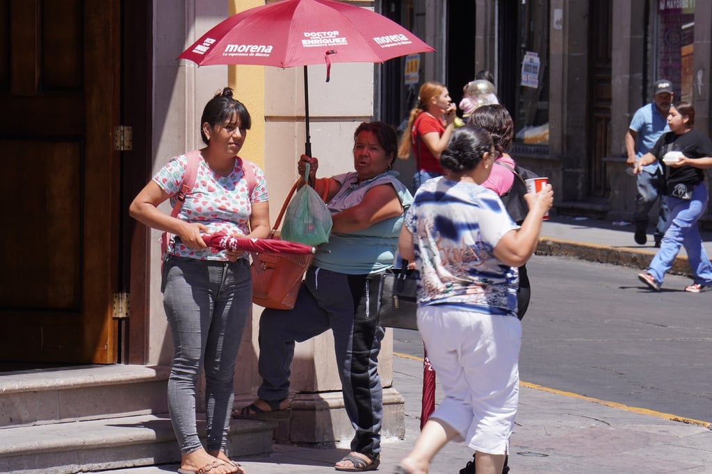 Calor. Permanecen las condiciones de lluvias en la ciudad de Durango.