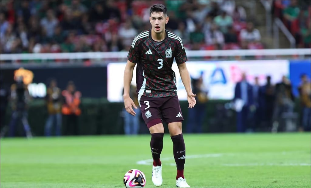 Abierto. Aunque lo ve difícil, César MOntes no cierra la posibilidad de jugar en Chivas.