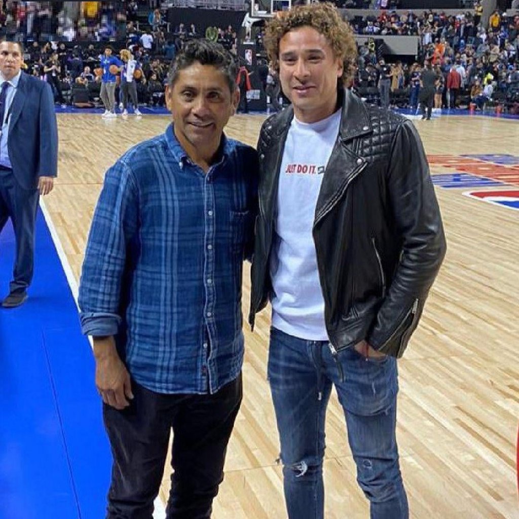 Preferencia. Jorge Campos prefiere a Malagón sobre Guillermo Ochoa, para la portería de la Selección Mexicana.