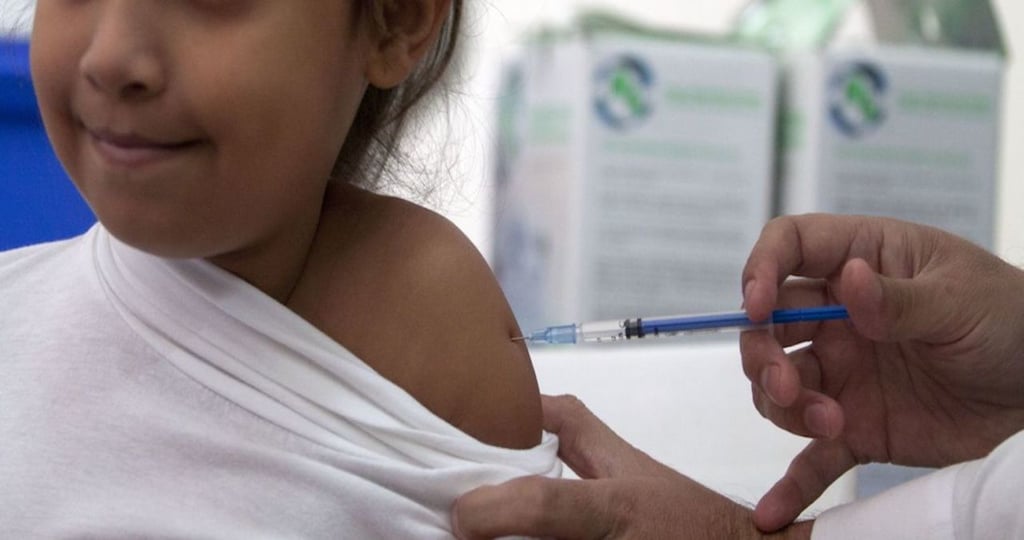 Propósito. El llamado de las autoridades es dirigido a toda la población a vacunarse contra el sarampión para evitar su propagación.