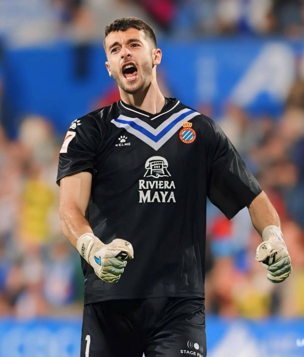 Fichajazo. El jugador catalán llega al conjunto dirigido por Hansi Flick para afrontar la temporada 2025-2026.