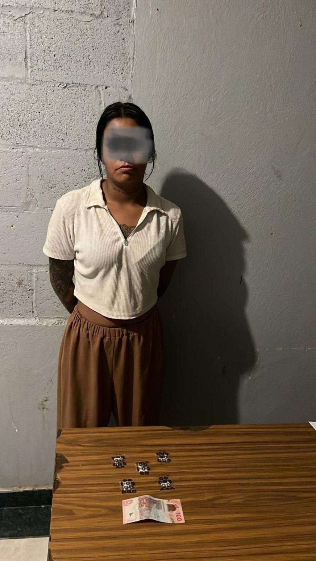 Labor. Policías estatales contuvieron a una mujer y tres varones con 'cristal' en Gómez Palacio.