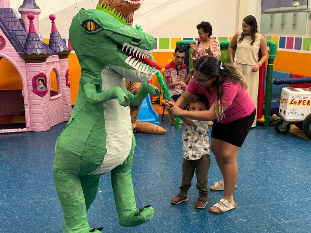 Zaid Alejandro festeja cumpleaños en una 'era jurásica'