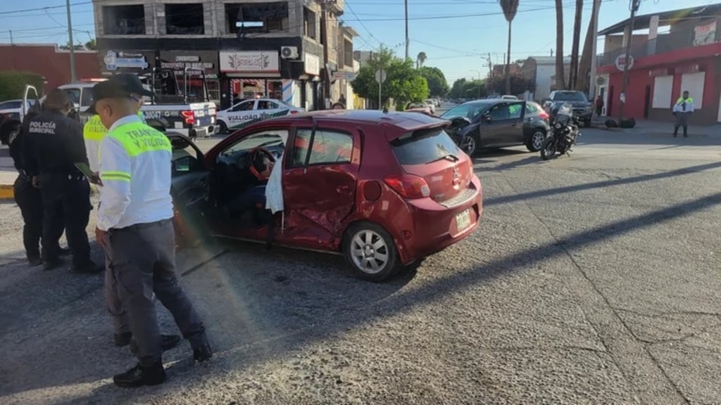 Accidente. No respetó el alto y provocó un fuerte accidente en Gómez Palacio.