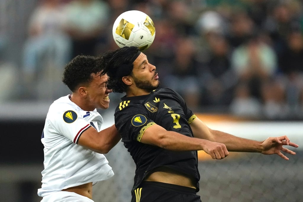 Agenda. En punto de las 20:00 horas México se enfrenta a Surinam en la segunda jornada de la Copa Oro.